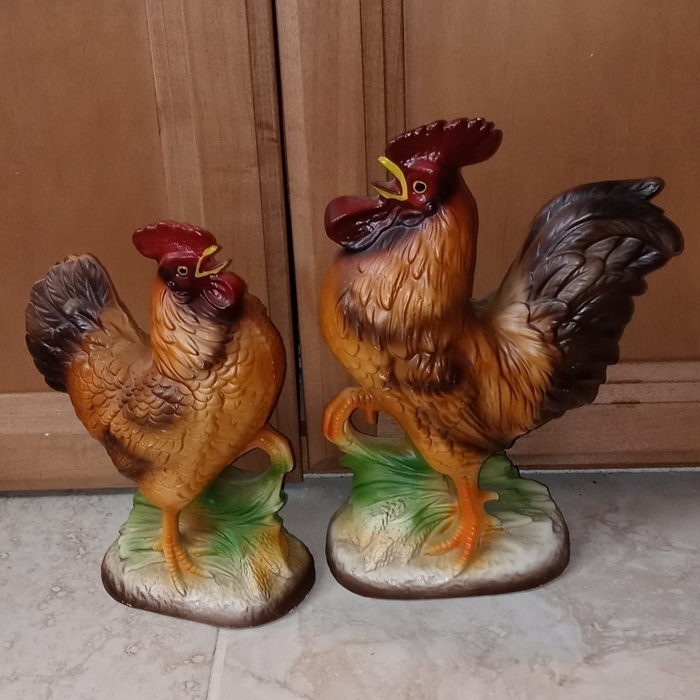 Set of ceramic chickens sticker still on it says New Orleans Japan